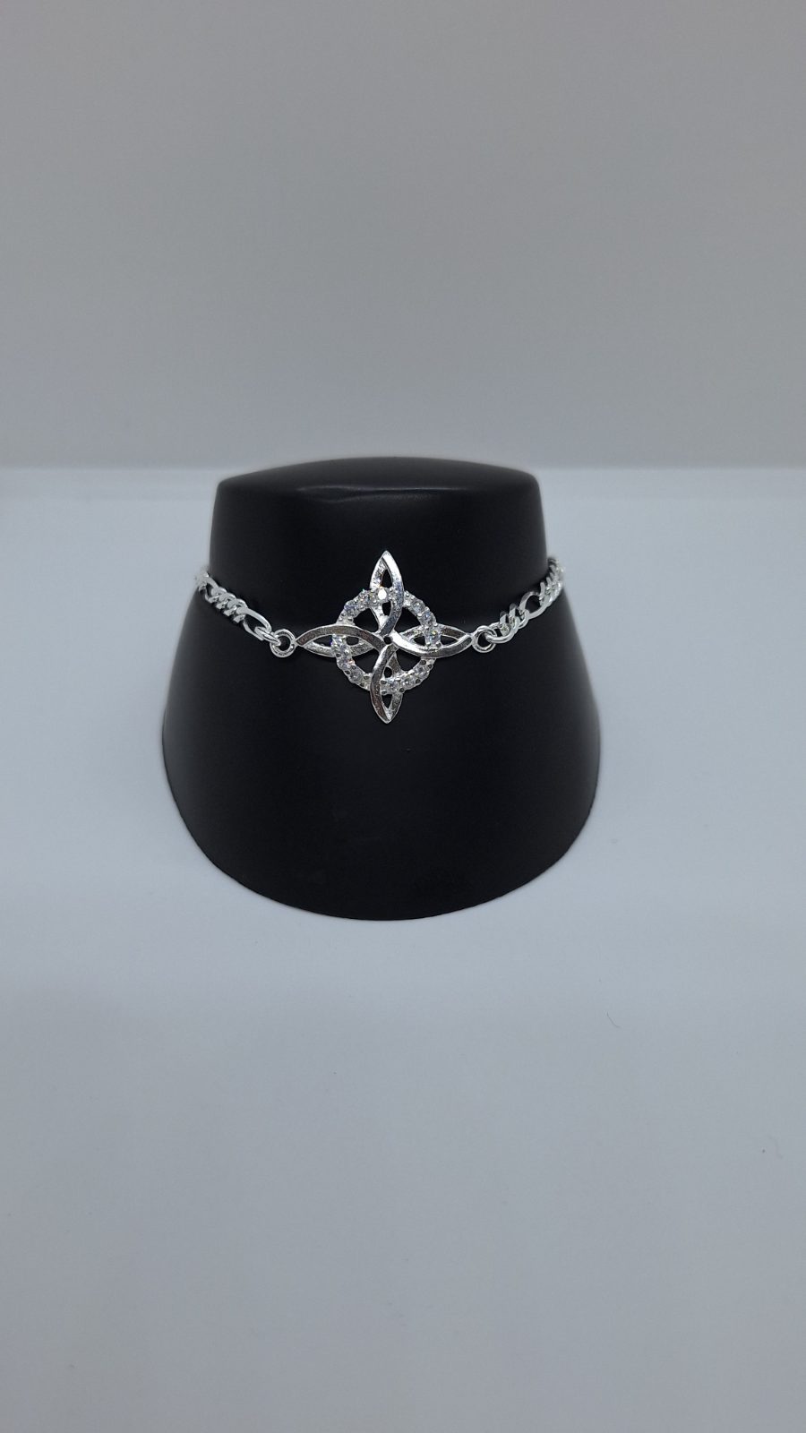 Pulsera nudo de bruja
