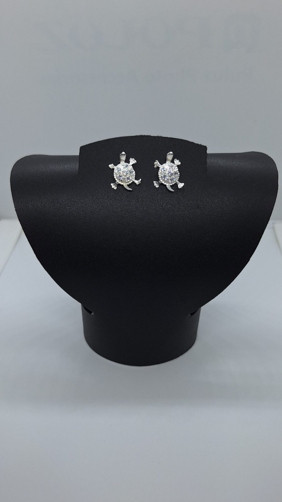 Aretes tortuga piedras