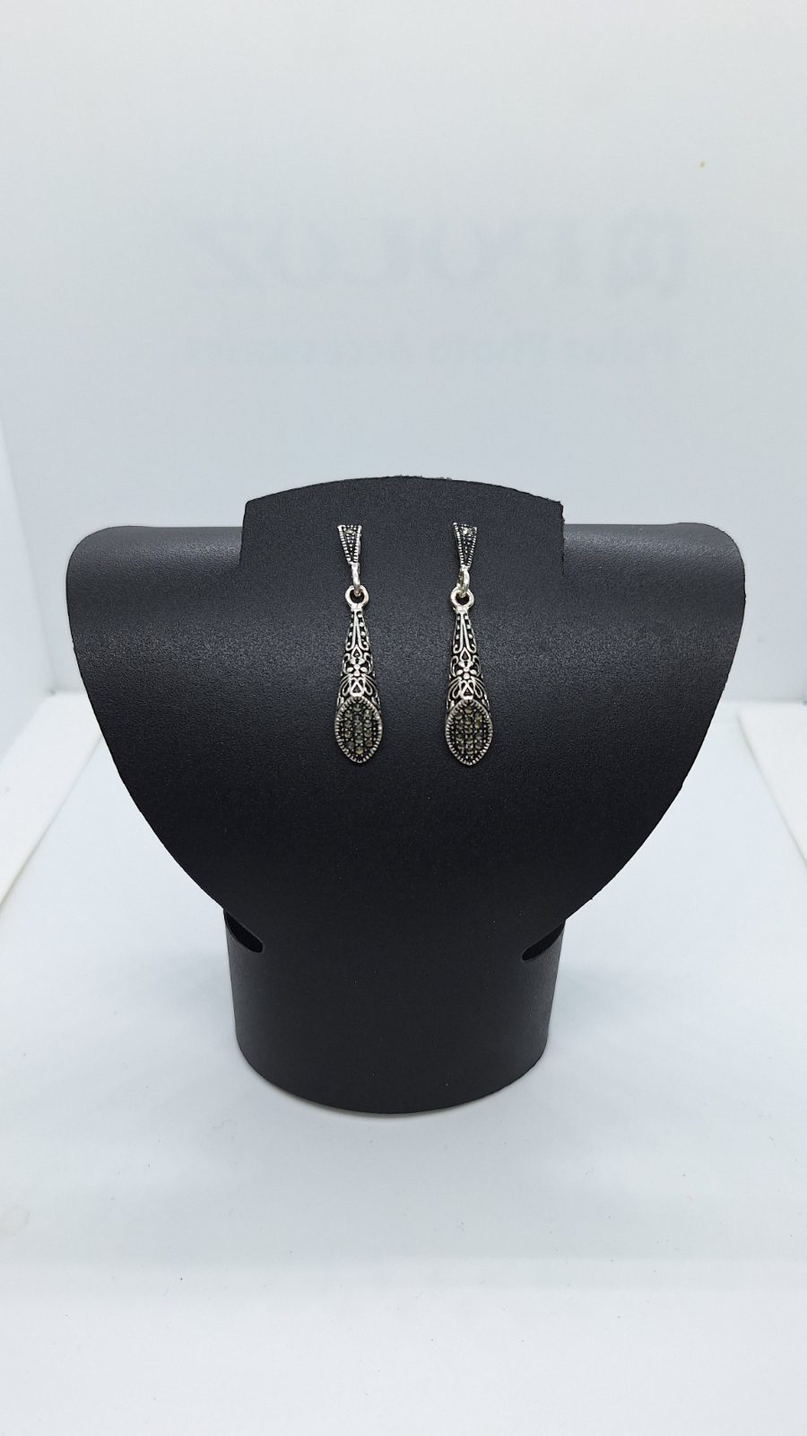Aretes tubos marquesita pavonados
