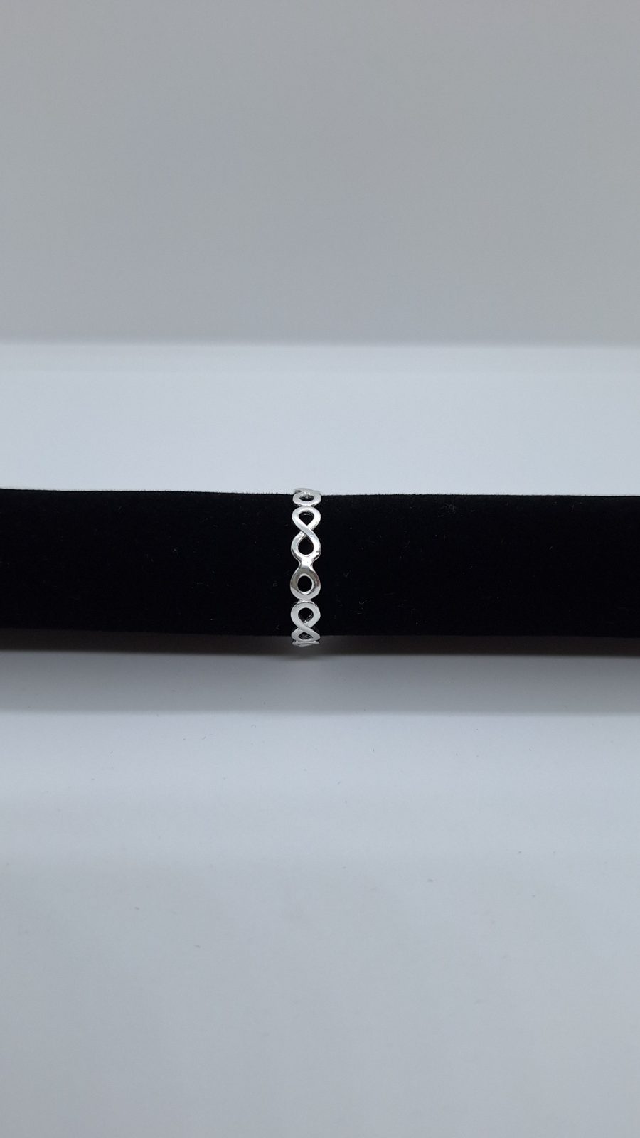 Anillo infinitos delgado