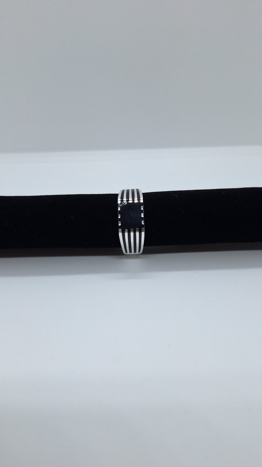 Anillo piedra esmaltada