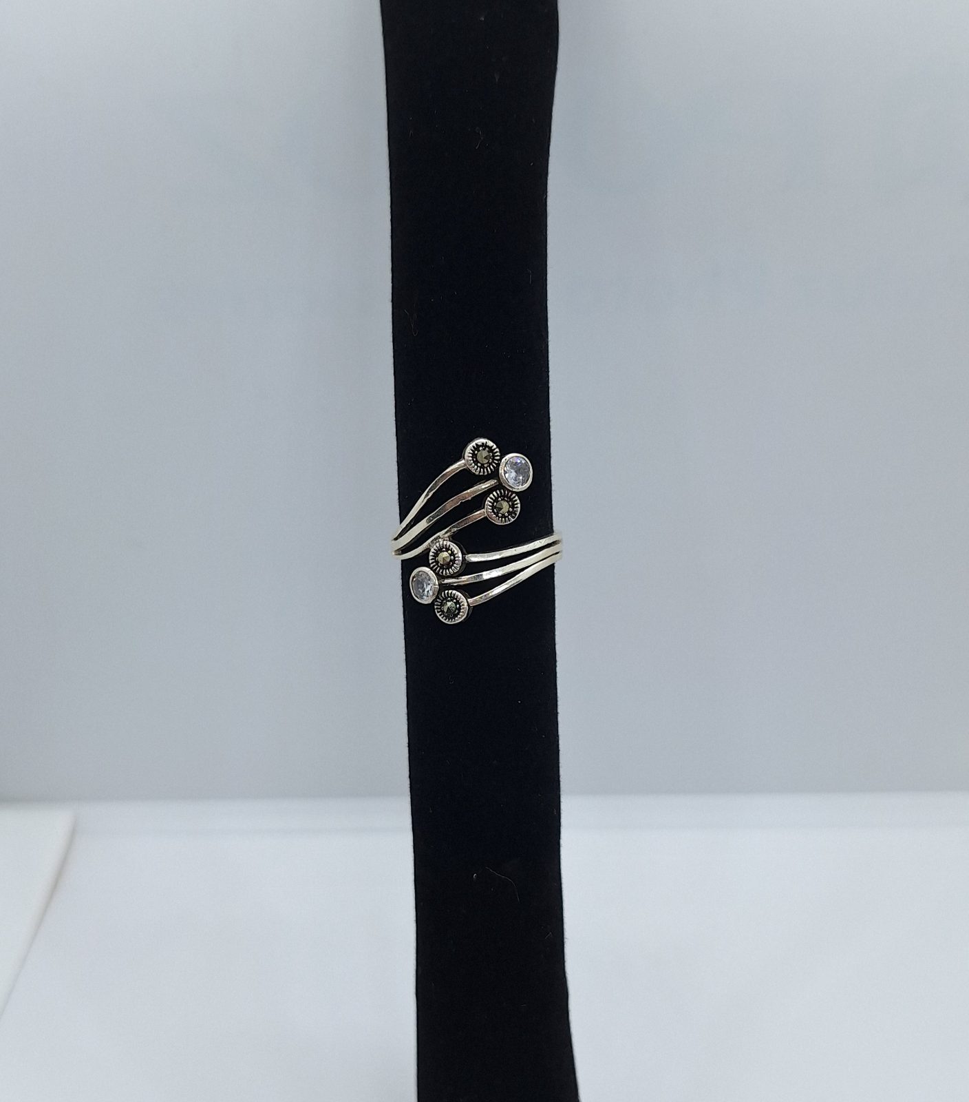 Anillo marquesita piedra