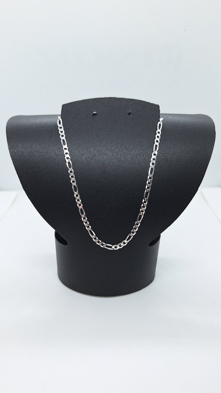 Cadena cartier delgada
