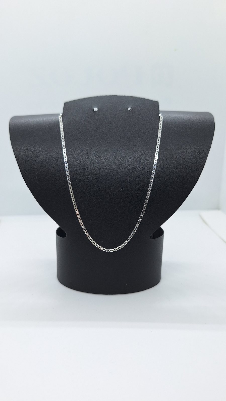 Cadena gucci delgada corta