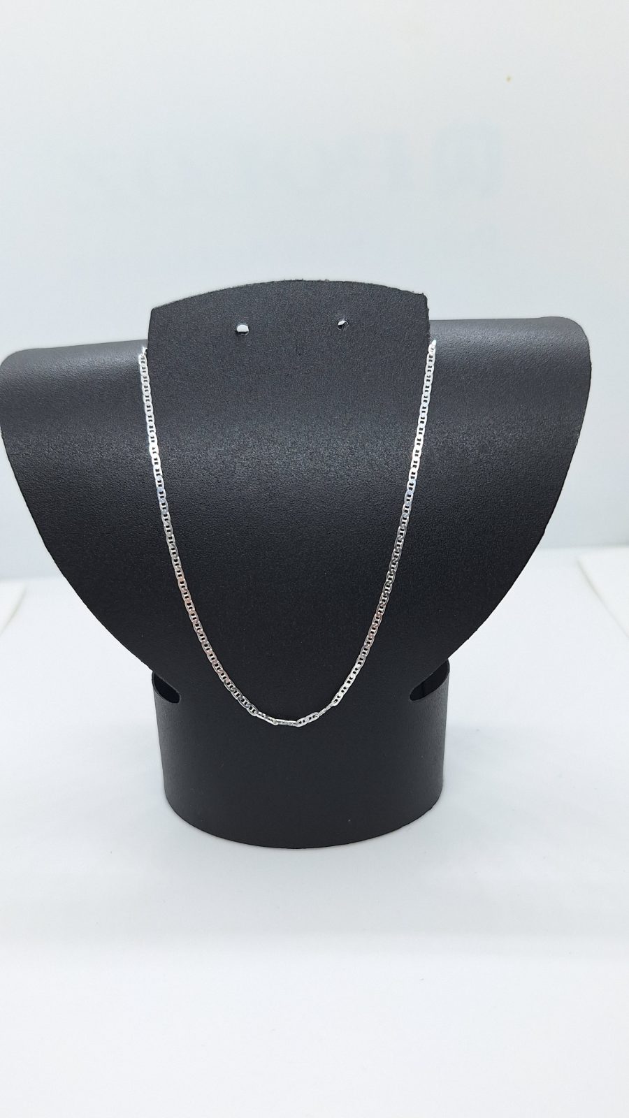Cadena gucci delgada mediana