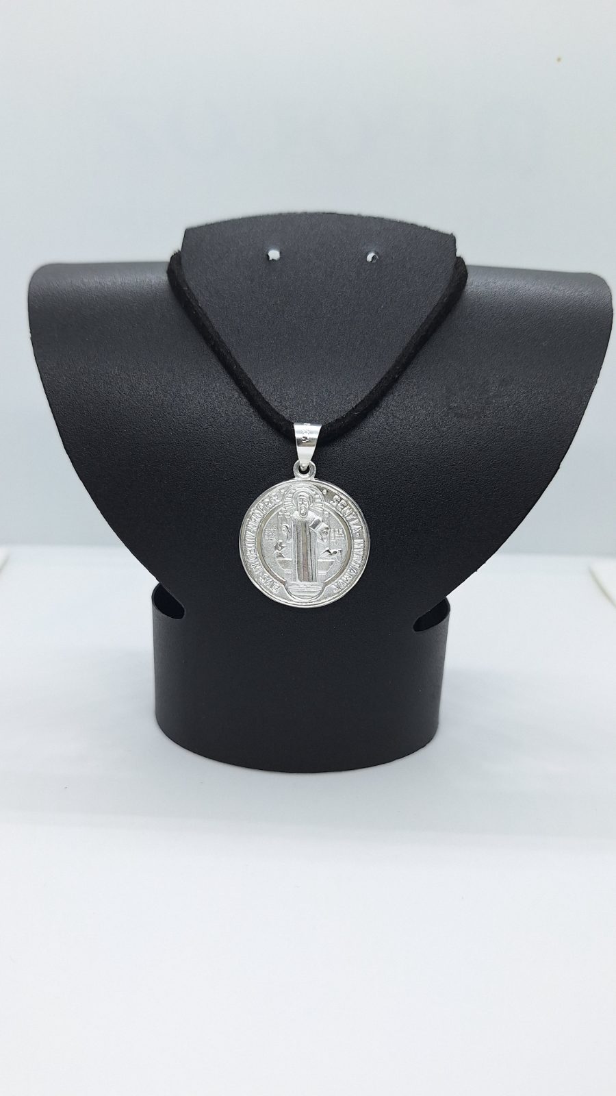 Dije medalla San Benito grande